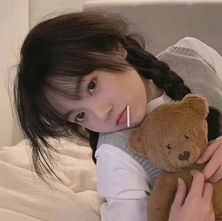 穿成太子外祖母，我带全家立人设